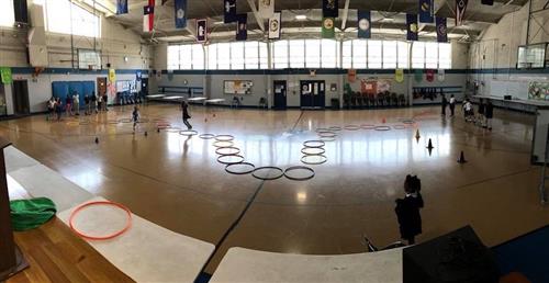 Panoramic view of the gym during PE class 