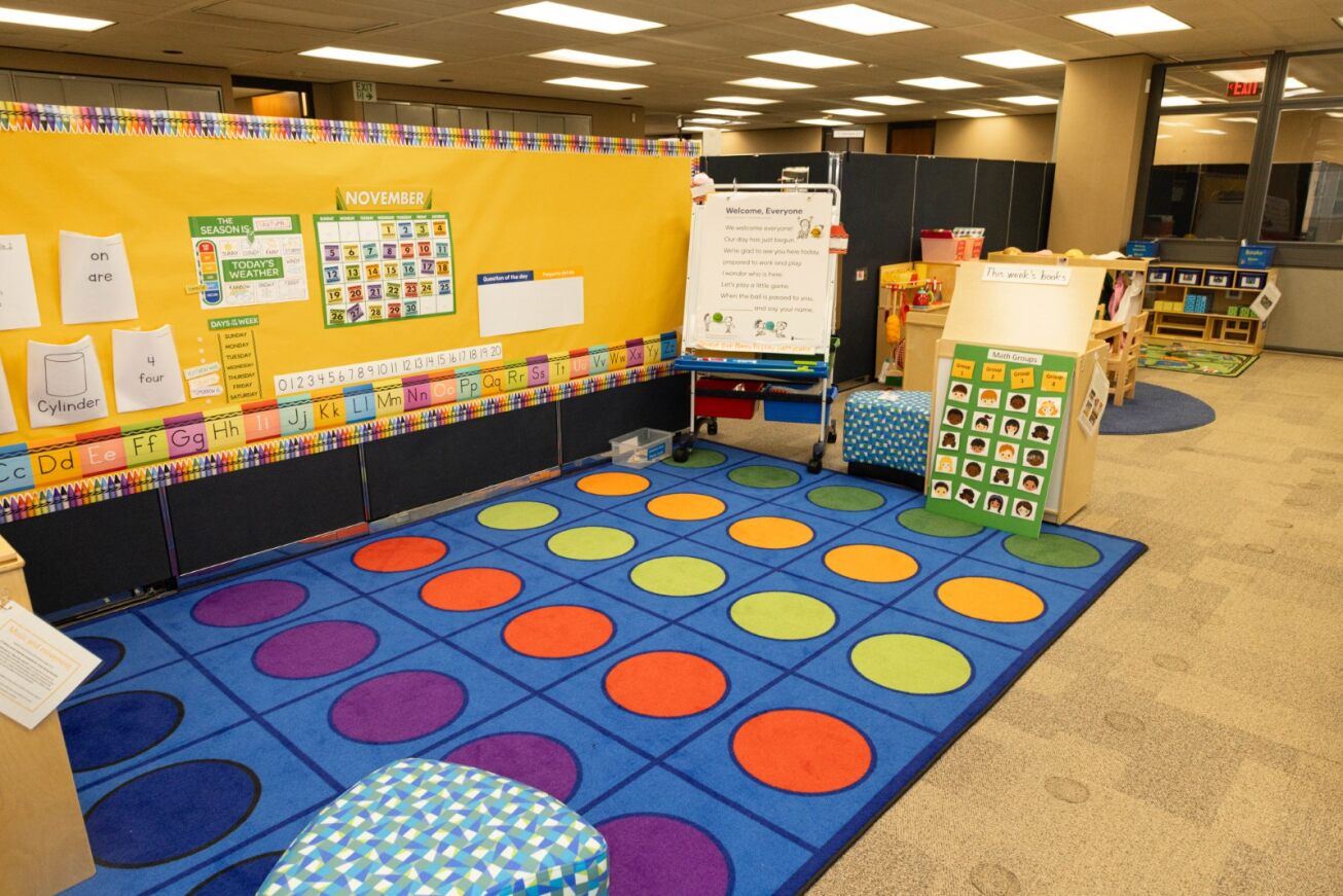picture of model classroom whole group carpet area picture of model classroom whole group carpet area