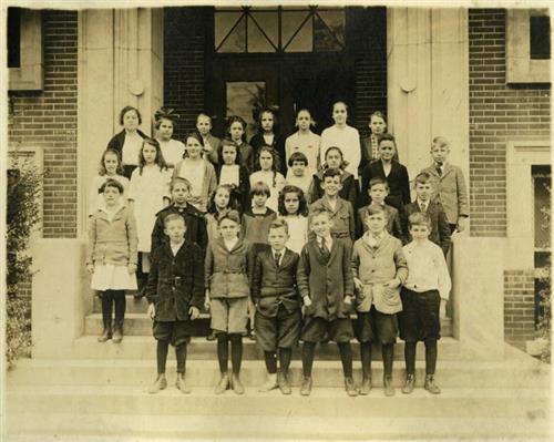 Historic photo of Idlewild students 