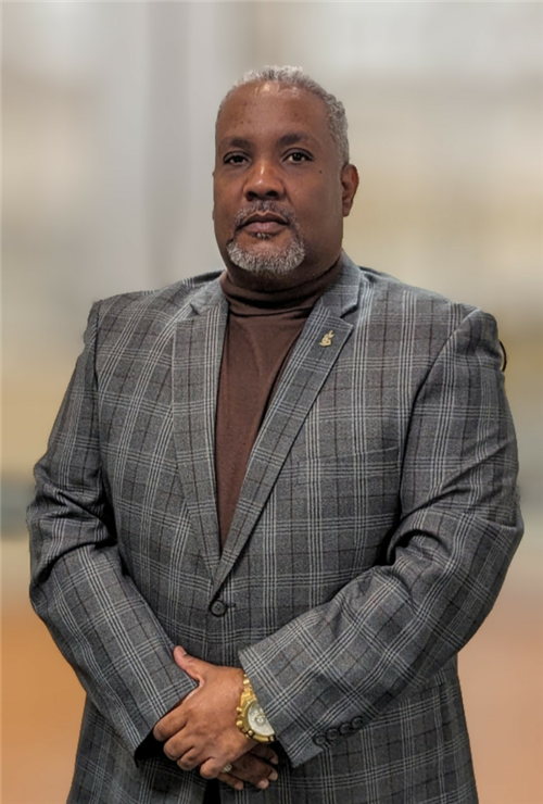 Principal Antonio Harvey